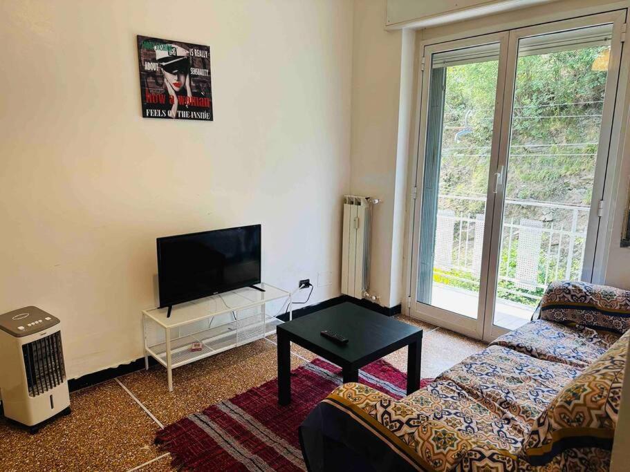 Entire 3 Bed Rooms Apartment,Centrum Генуа Екстериор снимка
