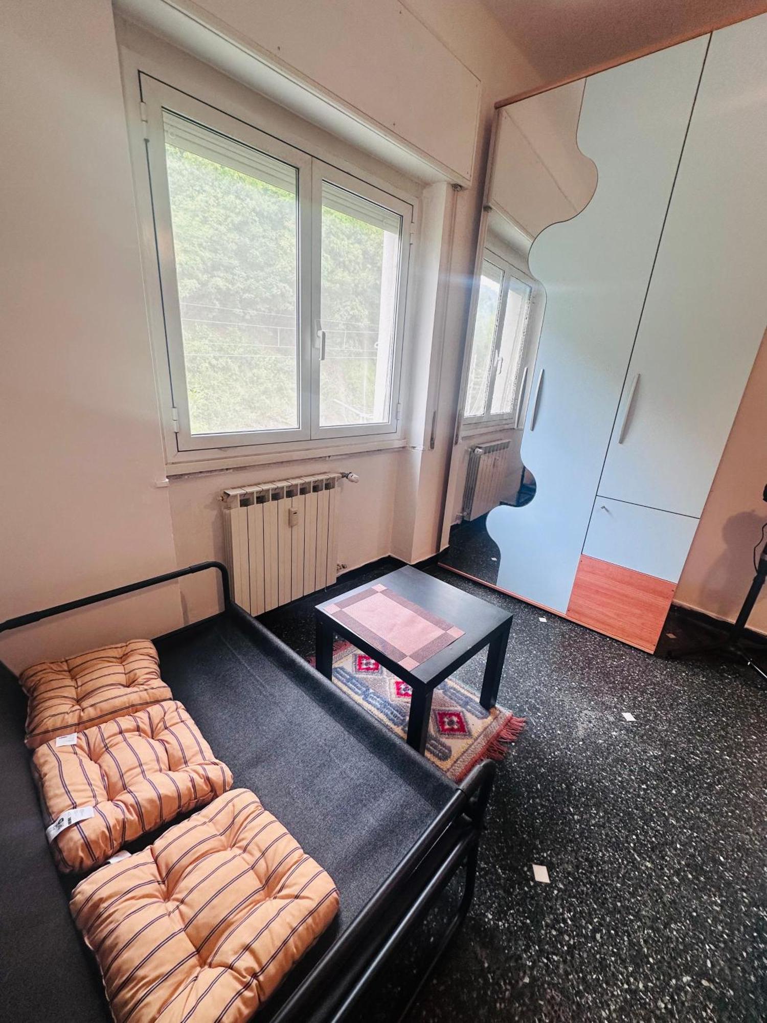 Entire 3 Bed Rooms Apartment,Centrum Генуа Екстериор снимка