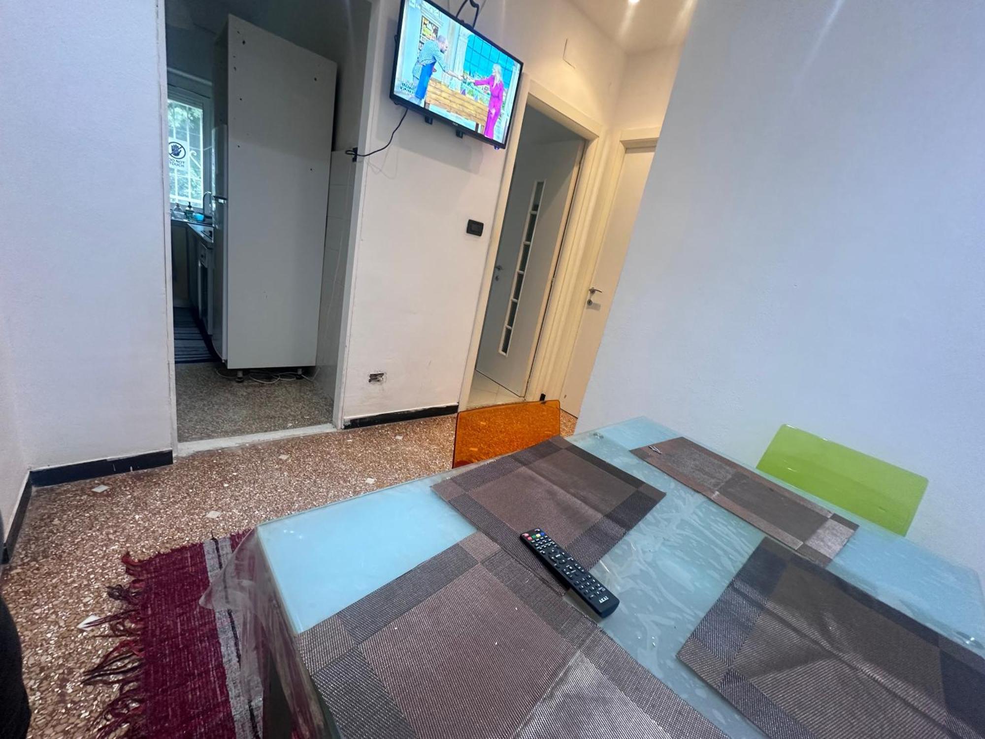 Entire 3 Bed Rooms Apartment,Centrum Генуа Екстериор снимка